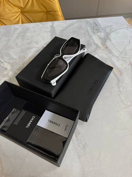Жіночі окуляри Chanel з витонченим дизайном 087 фото