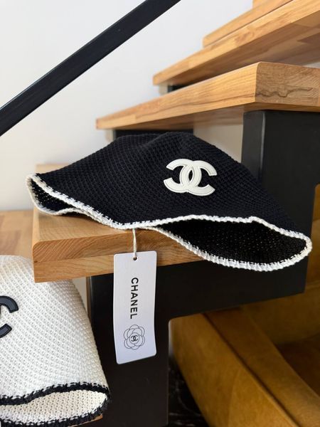 Жіноча панамка Chanel у класичному дизайні, чорна 088 фото